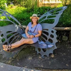 Meet your Posher, Whitney